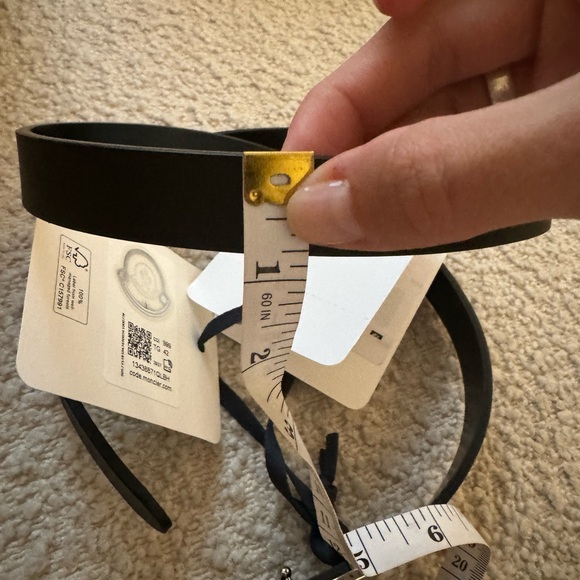 Moncler Narrow Black Logo Belt - Picture 4 of 5